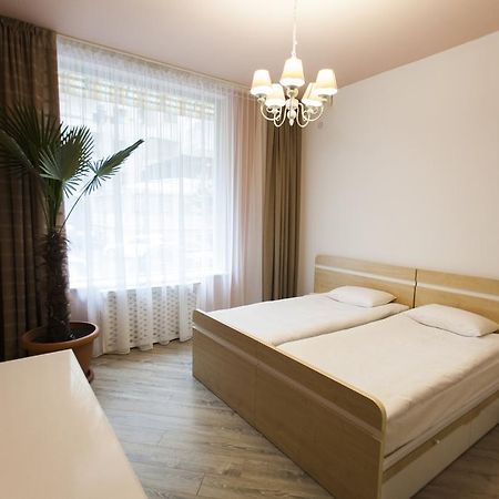 Holiday Hotel & Hostel Ереван Экстерьер фото