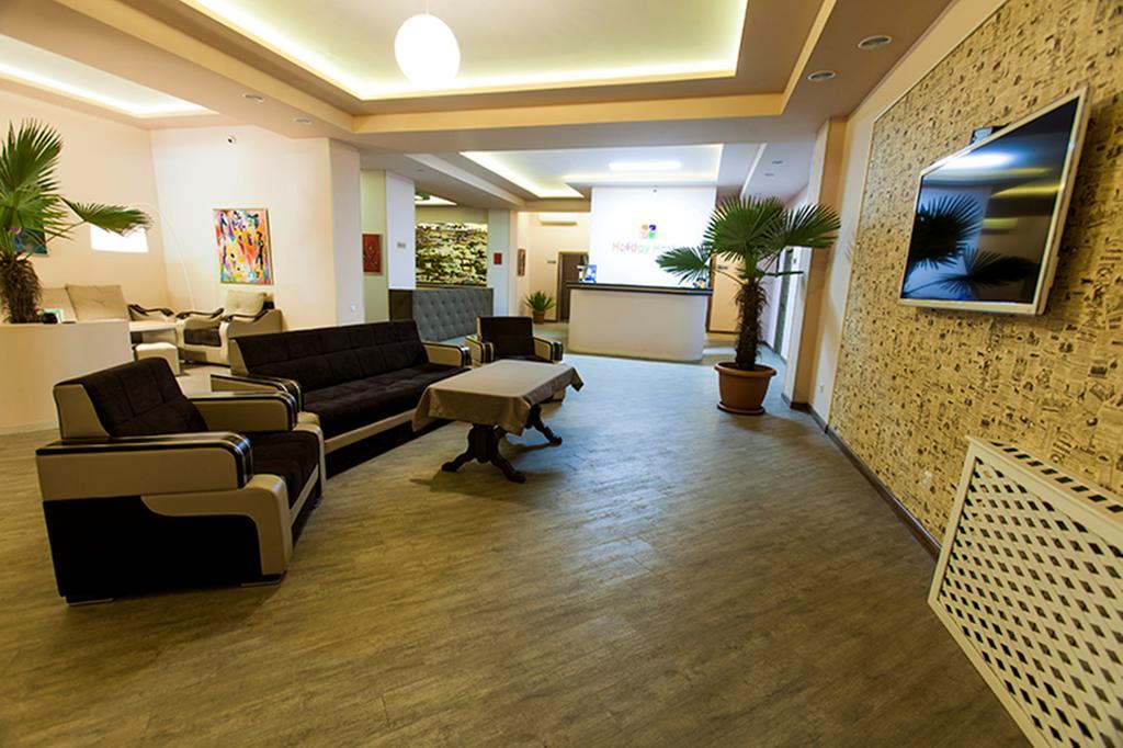Holiday Hotel & Hostel Ереван Экстерьер фото