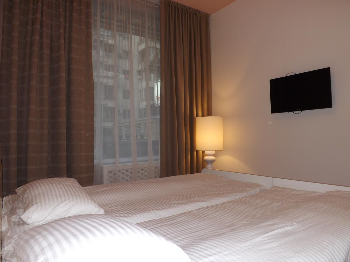 Holiday Hotel & Hostel Ереван Экстерьер фото