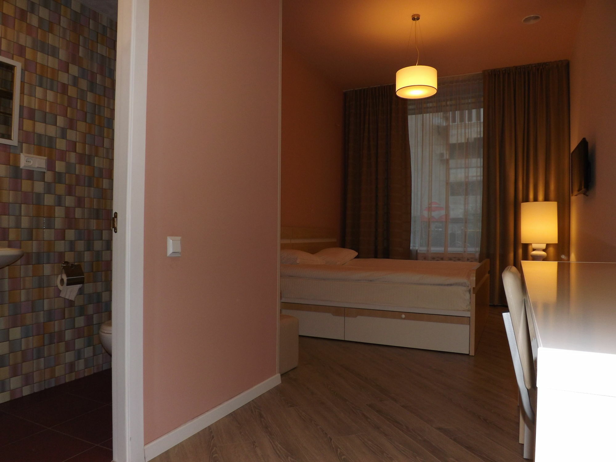 Holiday Hotel & Hostel Ереван Экстерьер фото