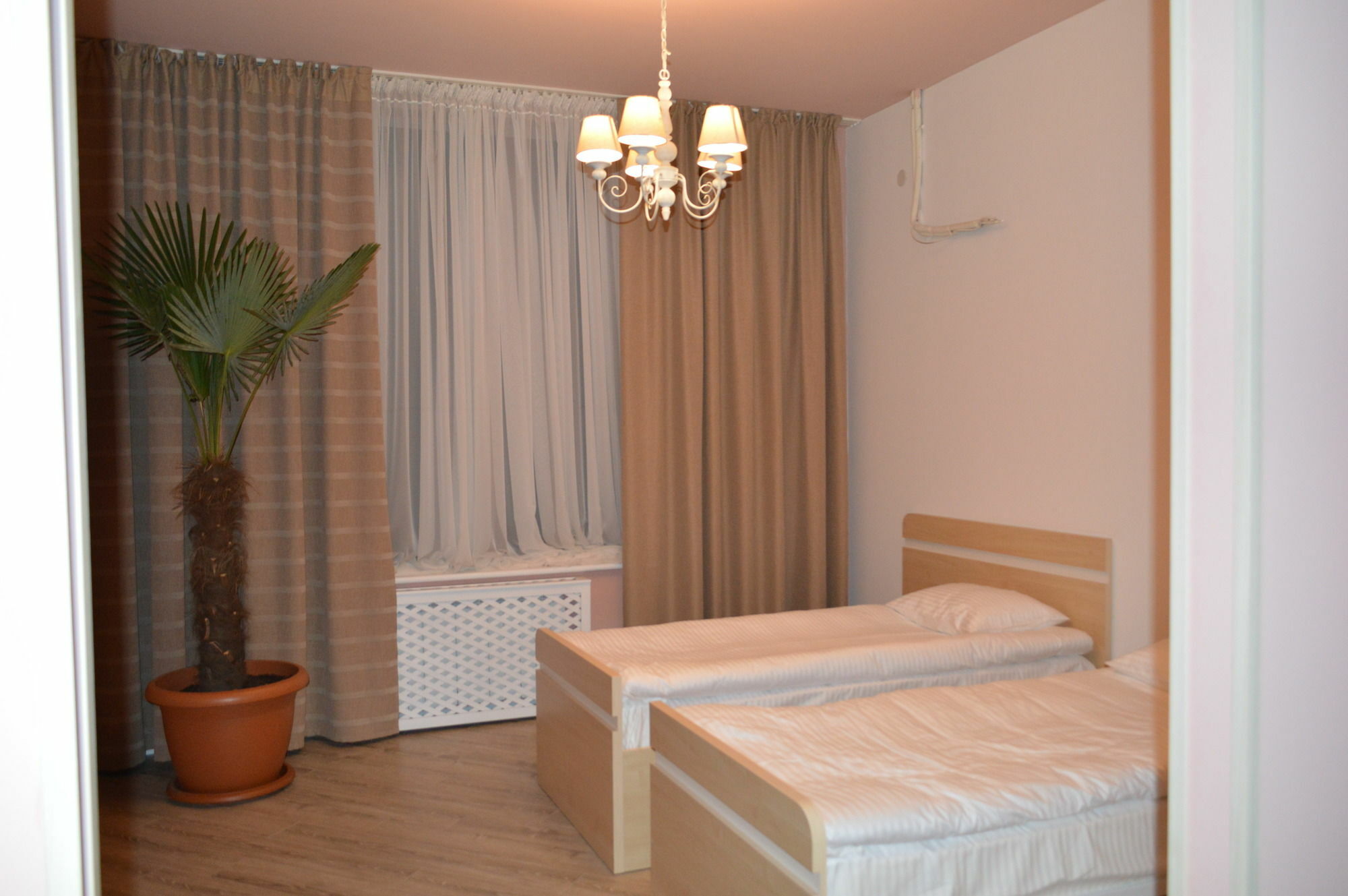 Holiday Hotel & Hostel Ереван Экстерьер фото